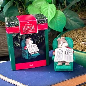 Hallmark Keepsake Ornament 1992 Dad - Ornament
QX4674 In Box 1992 Rare